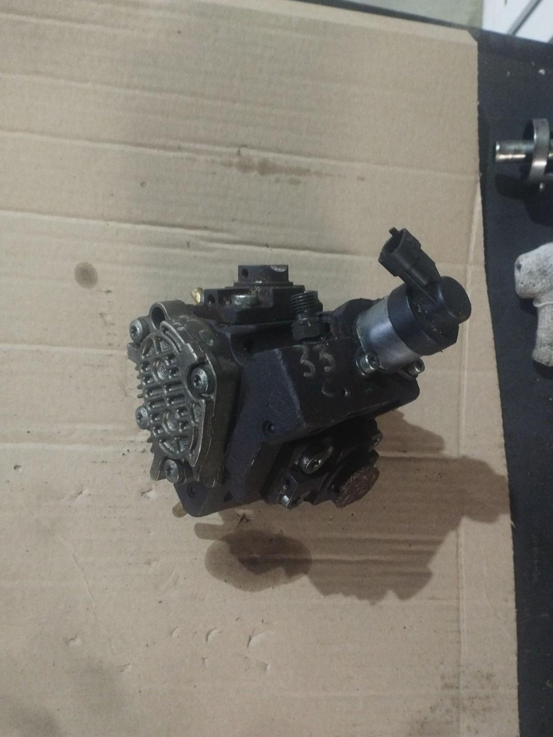 ТНВД Renault Laguna 3 поколение 2010, 2.0 л., дизель - фото №1