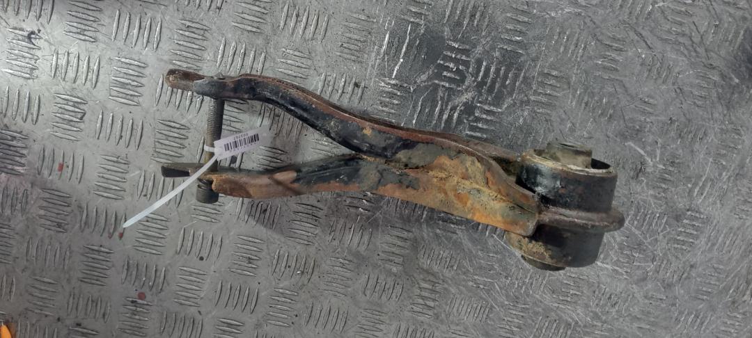 подушка крепления КПП Volkswagen Caravelle T4 (1991 - 2003), 2.5 л., дизель - фото №1