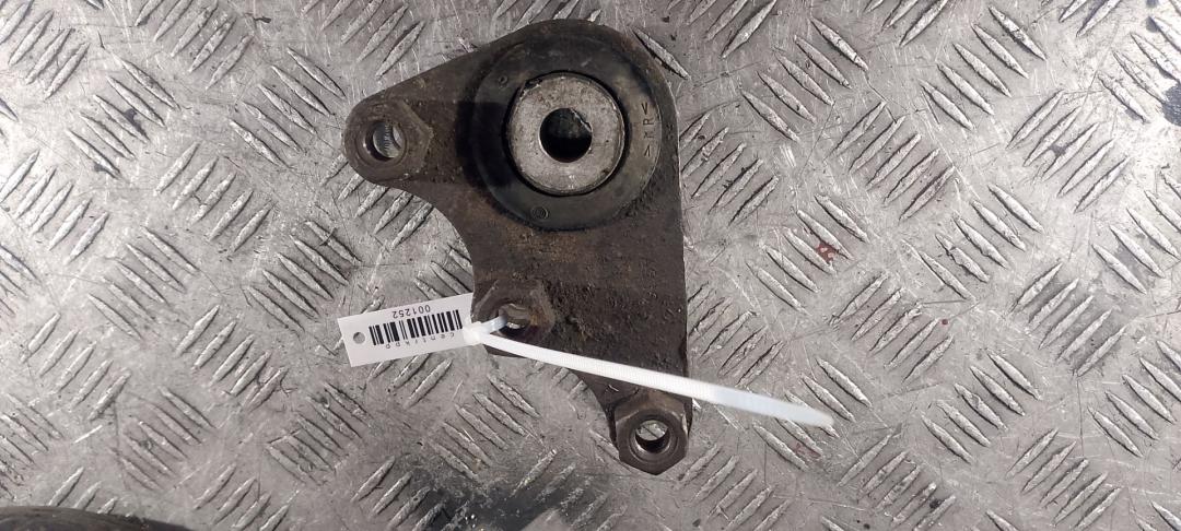 подушка крепления КПП Peugeot Boxer 2 поколение 2011, 2.2 л., дизель, 5МКПП - фото №1