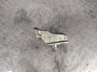 кронштейн (крепление) SEAT Alhambra 1 поколение [рестайлинг] (2000 - 2010), 1.9 л., дизель, 7M3389135A