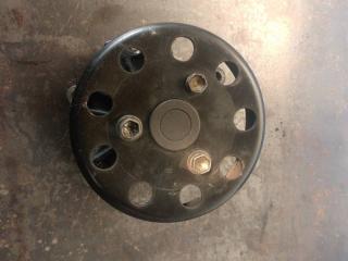 помпа Toyota Yaris Verso 1 поколение XP20 2003, 1.4 л., дизель