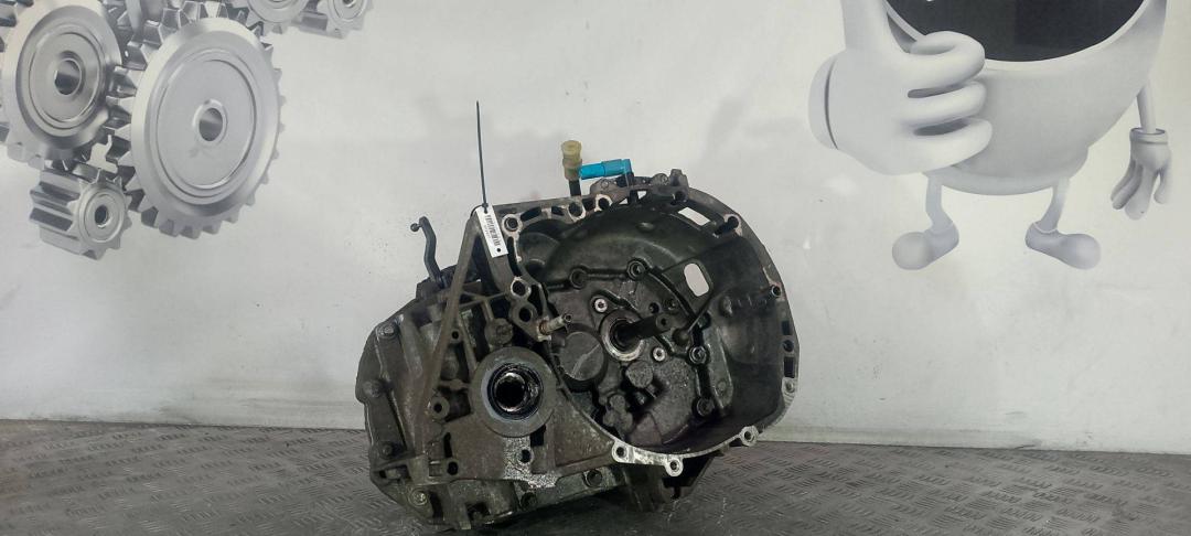 КПП механическая (МКПП) Renault Duster 1 поколение (2010 - 2015), 1.6 л., бензин - фото №1