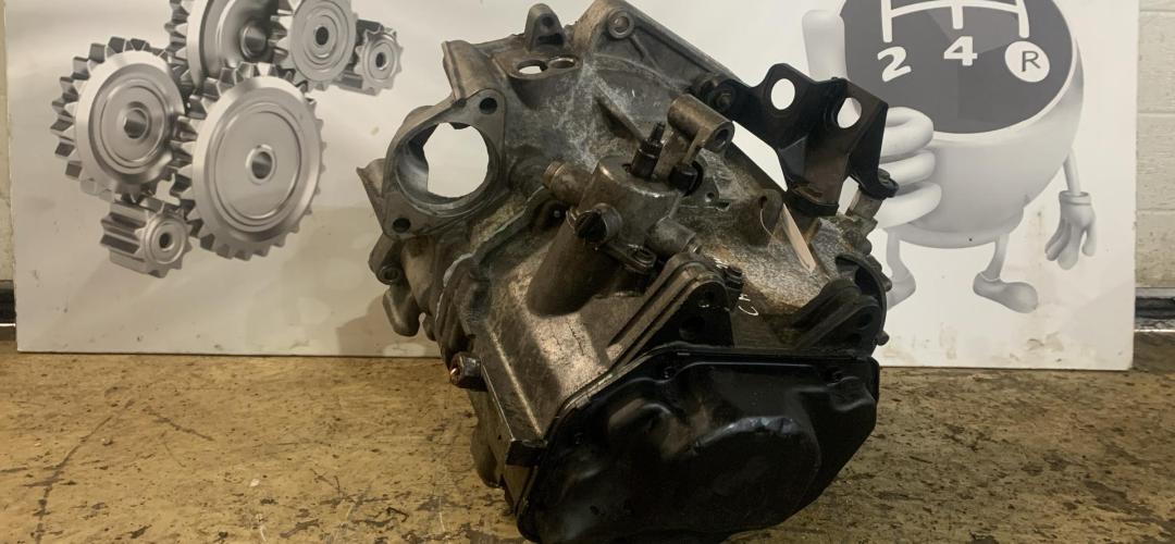 КПП механическая (МКПП) SEAT Cordoba 2 поколение, 1.6 л., бензин, JHT, GVY, LVQ - фото №1