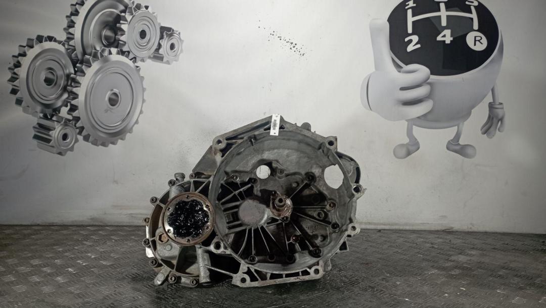 КПП механическая (МКПП) Volkswagen Caddy 3 поколение 2007, 2.0 л., SDi, дизель, JJS - фото №1