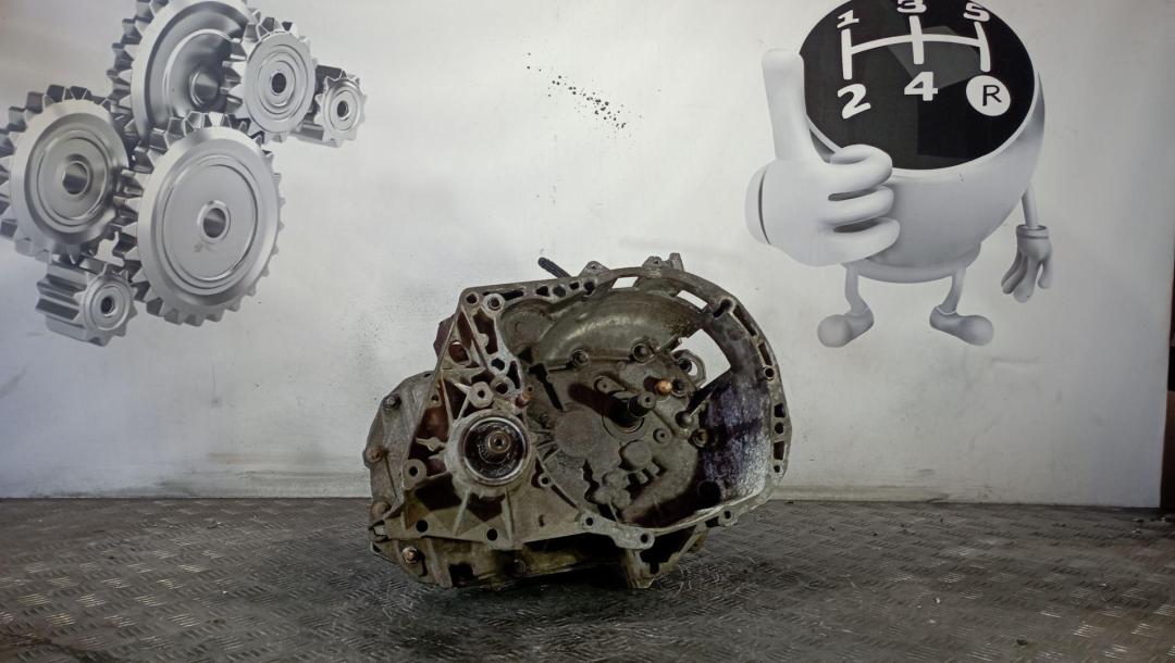 КПП механическая (МКПП) Nissan Qashqai 2 поколение (2013 - 2019), 1.6 л., бензин - фото №1