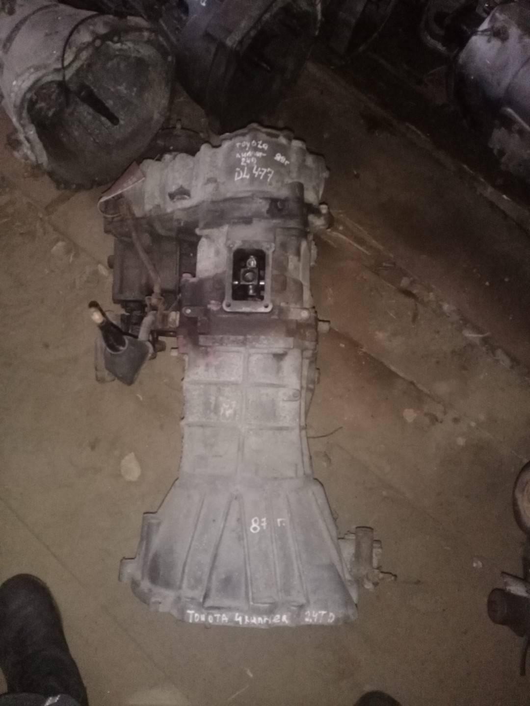 КПП механическая (МКПП) Toyota 4Runner 3 поколение (N180) 1999, 2.4 л., дизель, МКПП - фото №1