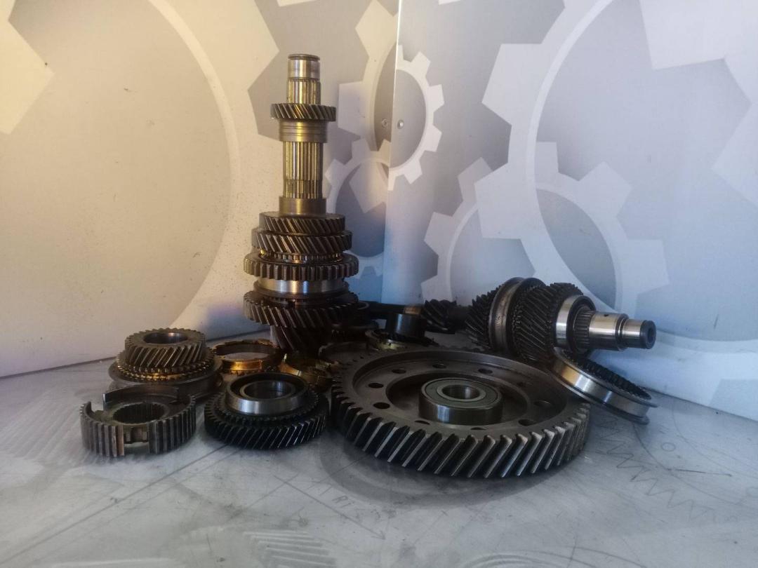 КПП механическая (МКПП) Renault Talisman 1 поколение 2017, 1.6 л., DCi, дизель, 6МКПП - фото №1