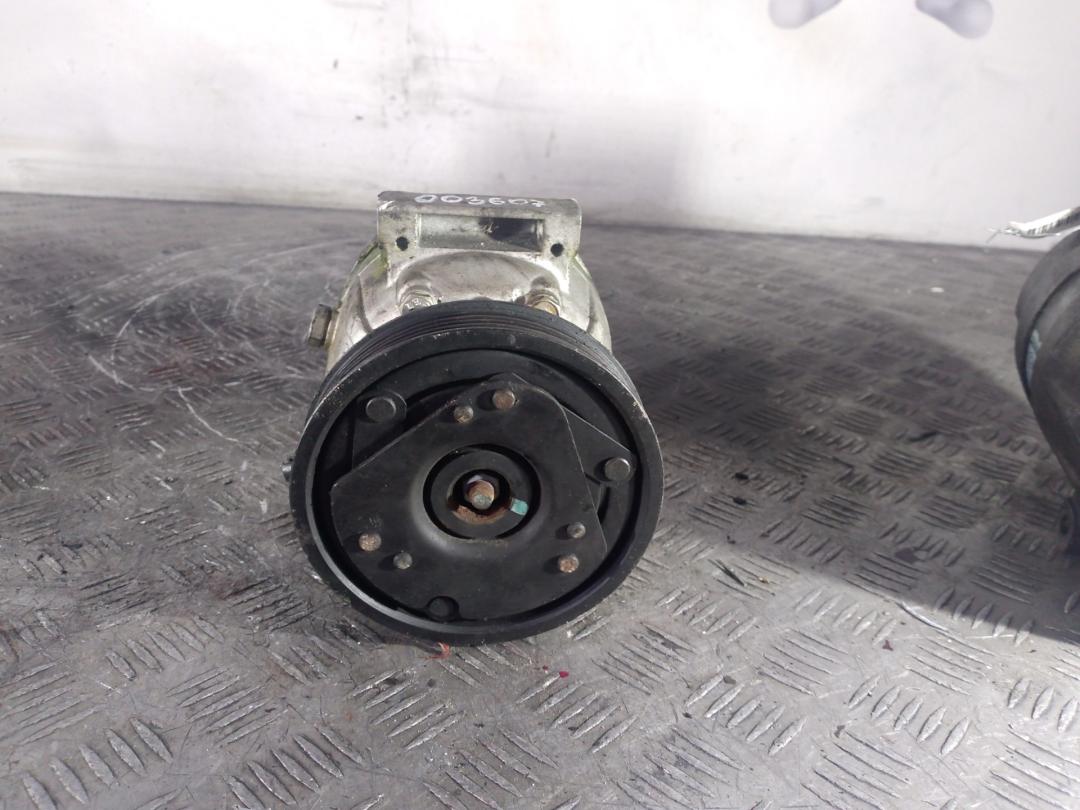 компрессор кондиционера Renault Laguna 2 поколение 2002, 1.9 л., дизель, 6560630 - фото №1