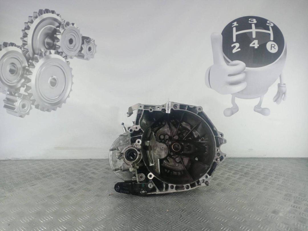 КПП механическая (МКПП) Peugeot 308 T9 (2013 - 2017), 1.5 л., дизель - фото №1