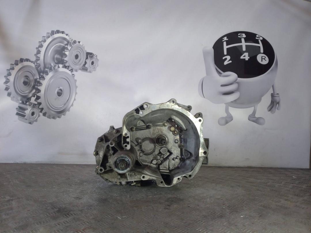 КПП механическая (МКПП) Mitsubishi Space Star 1 поколение (1998 - 2002), 1.3 л., бензин - фото №1