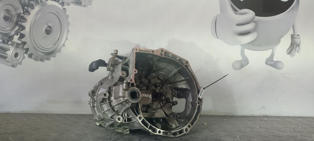 КПП механическая (МКПП) Peugeot 208 1 поколение (2012 - 2016), 1.4 л., бензин - фото №1