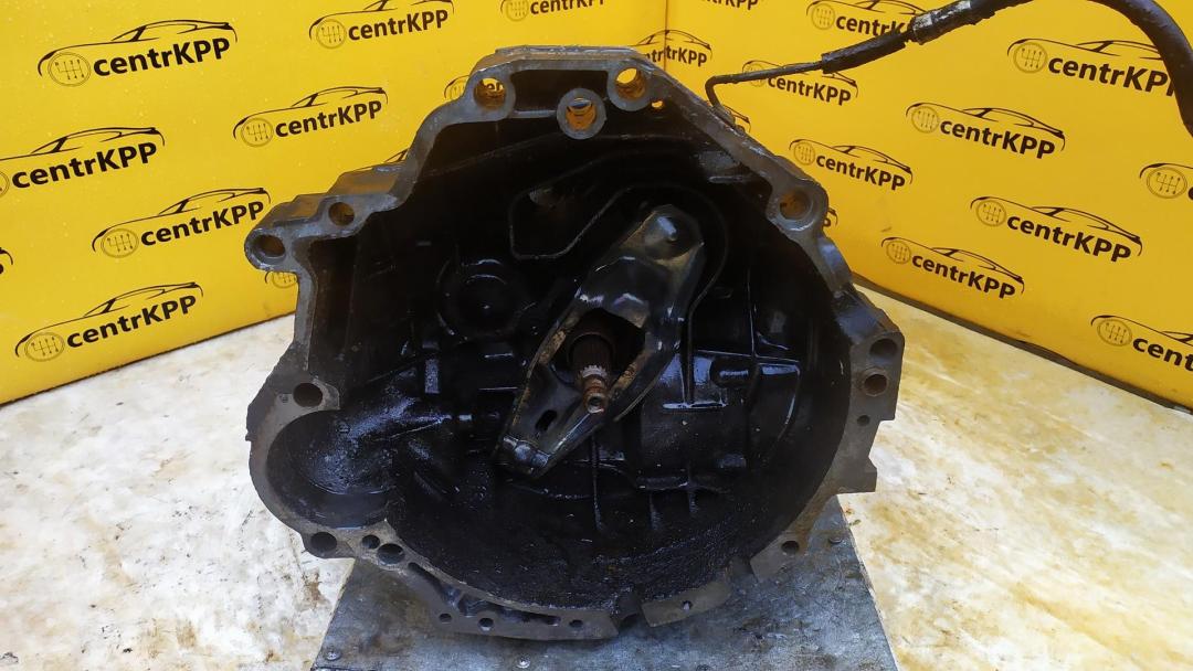 КПП механическая (МКПП) Audi 80 8C/B4 (1991 - 1996), 2.6 л., бензин, CPE - фото №1