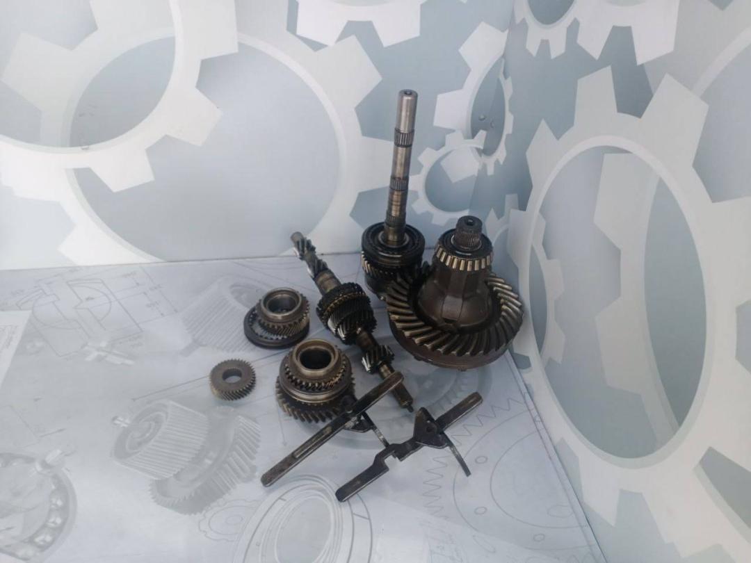 КПП механическая (МКПП) Volkswagen Transporter Т2 (1967 - 1970), 1.7 л., дизель - фото №1