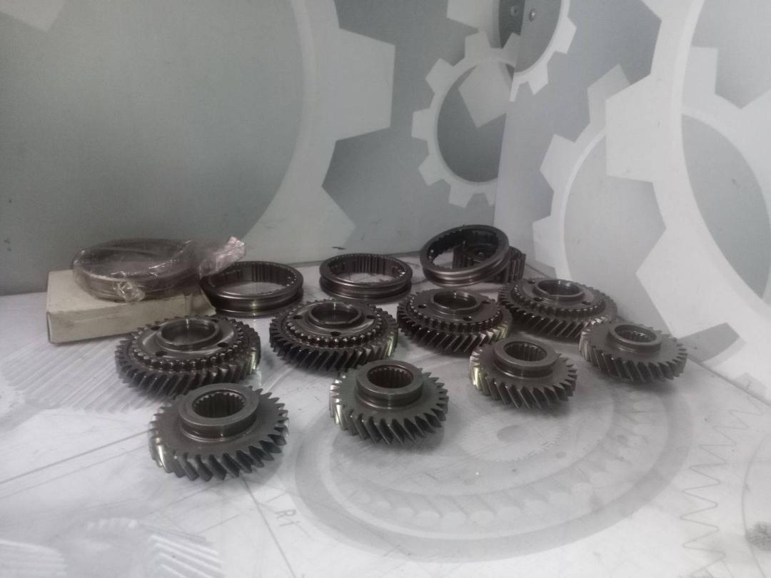 КПП механическая (МКПП) Toyota RAV4 4 поколение (CA40) (2012 - 2015), 2.0 л., дизель - фото №1